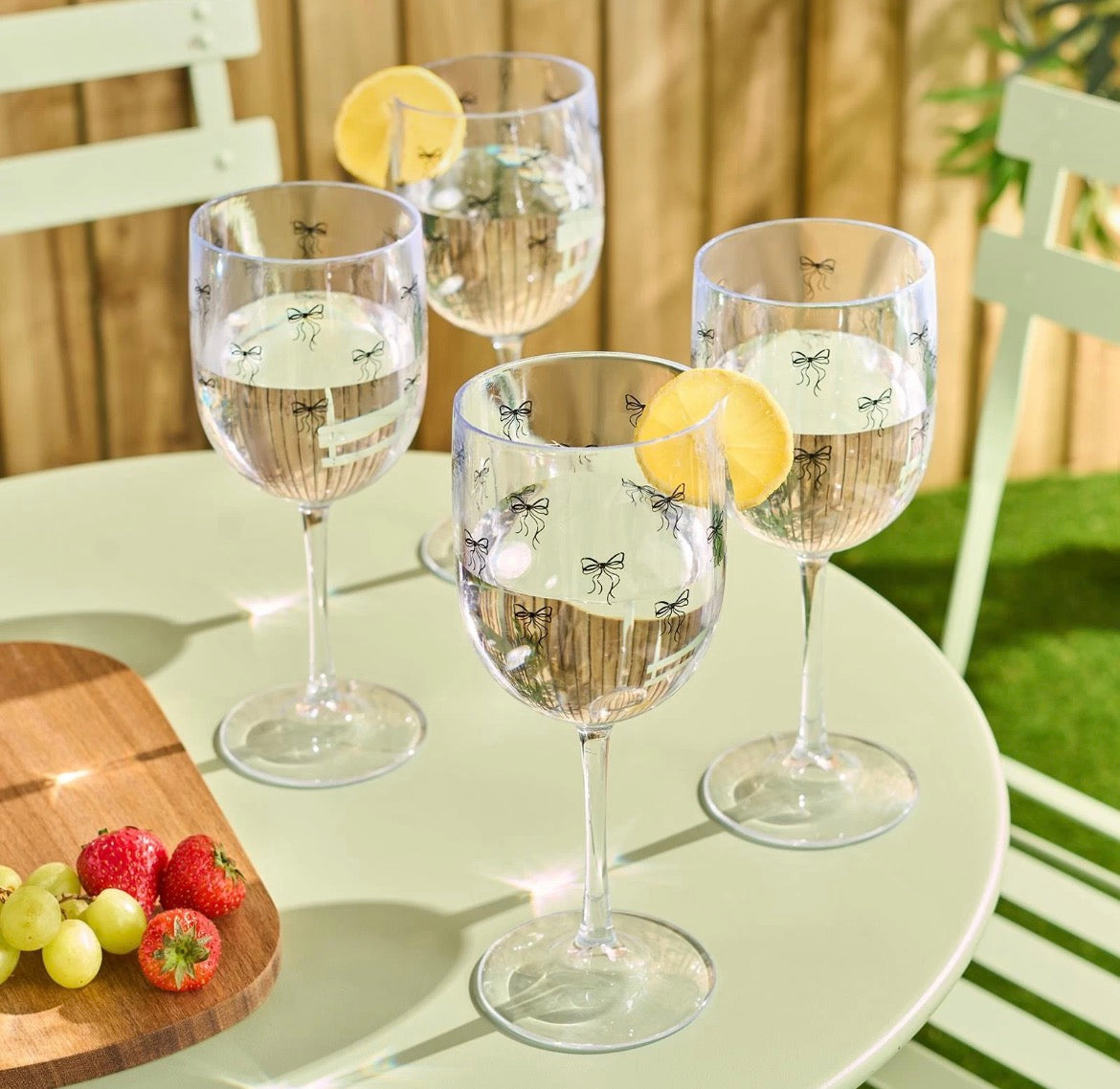 4 x Plastic Wine Glasses