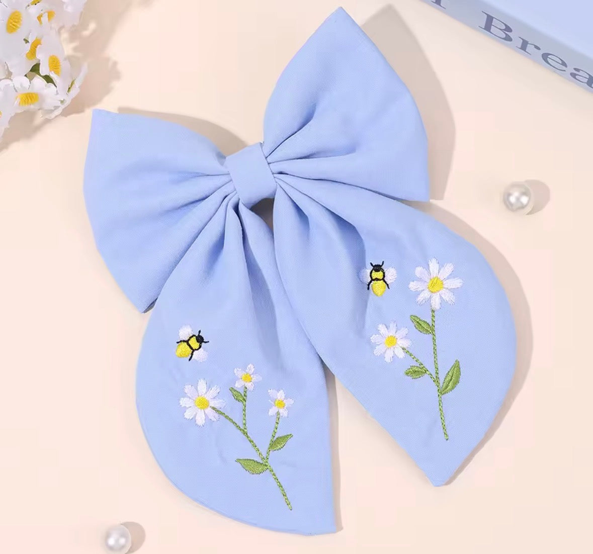 Bow Clip