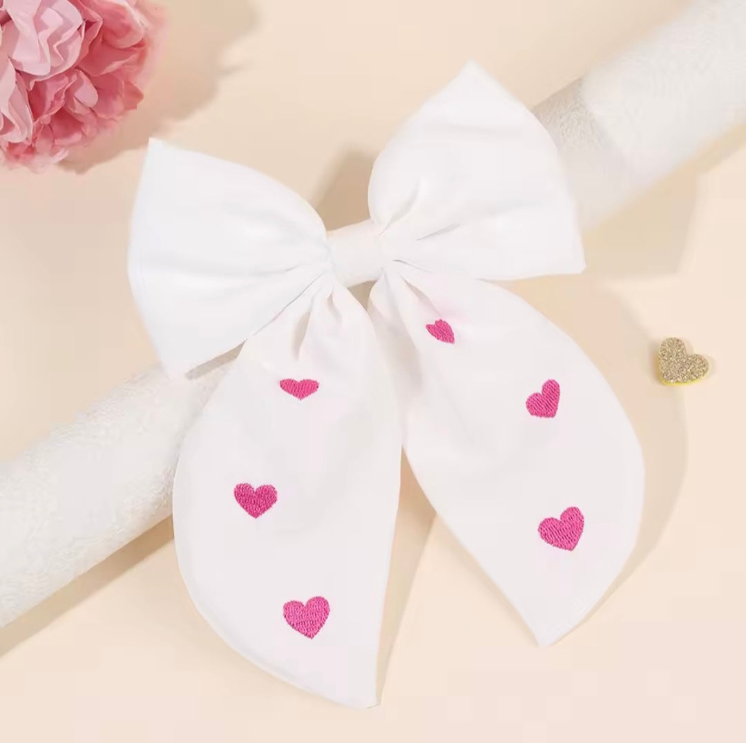 Heart Embroidered Bow Clip