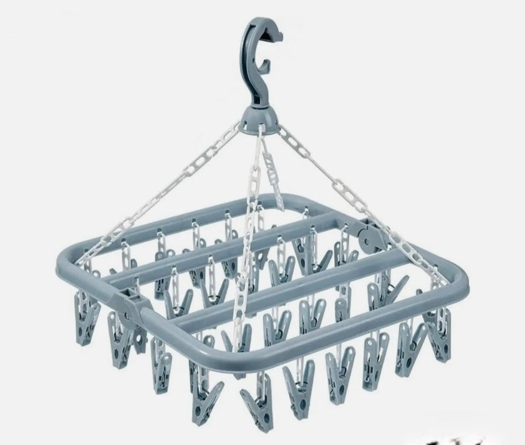 Foldable Clothes Hanger With 32 Clips