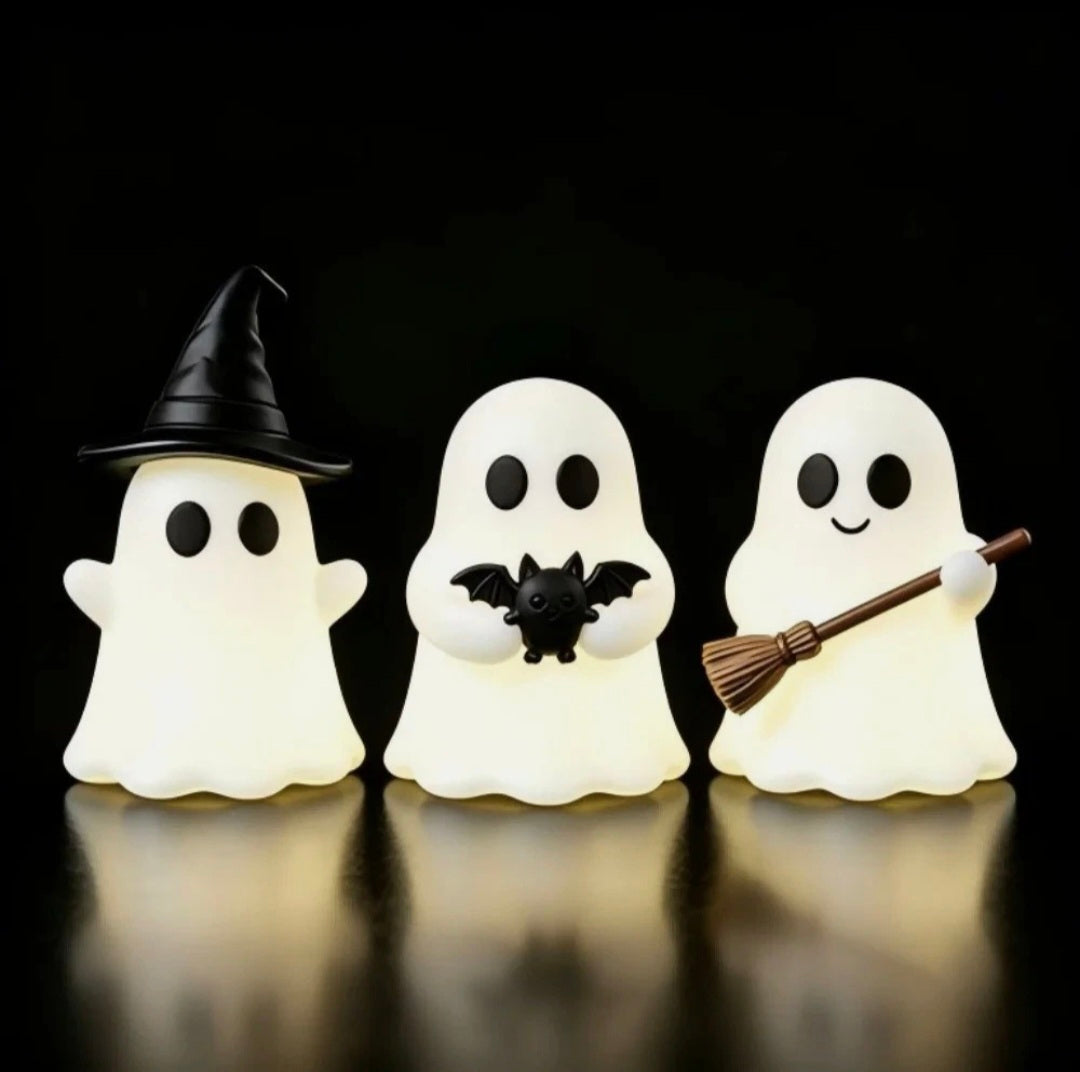 Spooky Mini Ghost Statues 3Pck