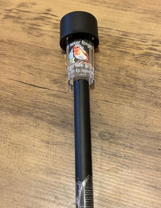 Robin Solar Memorial Light