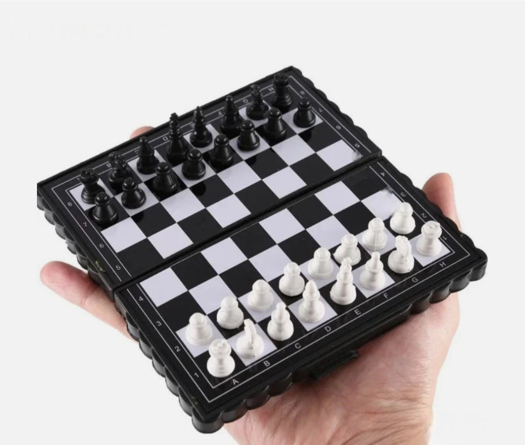 Magnetic Folding Chess Travel Game